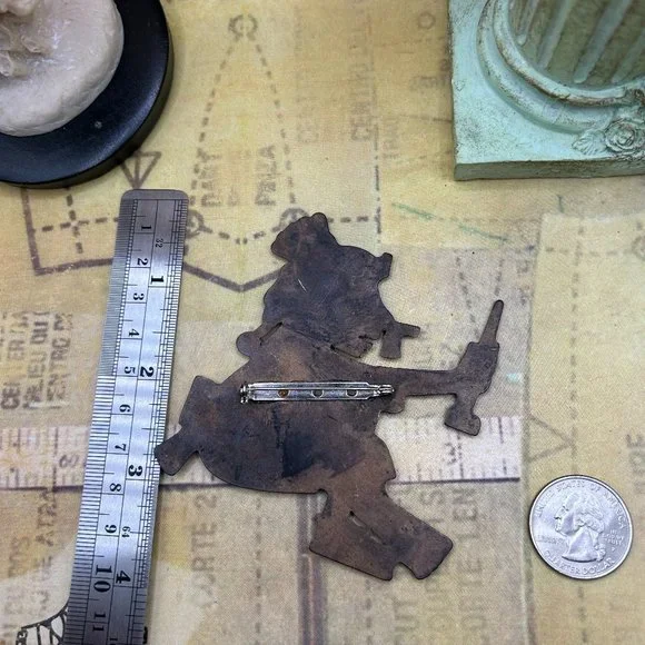 Vintage Huge Wearable Art Aztec Warrior Metal Brooch Pin Crystal Eye - Picture 4 of 4